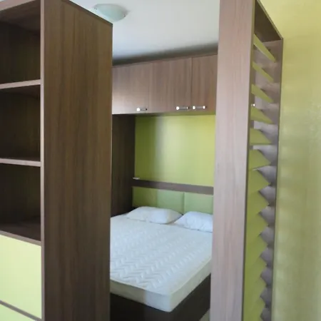 Domus Extra
